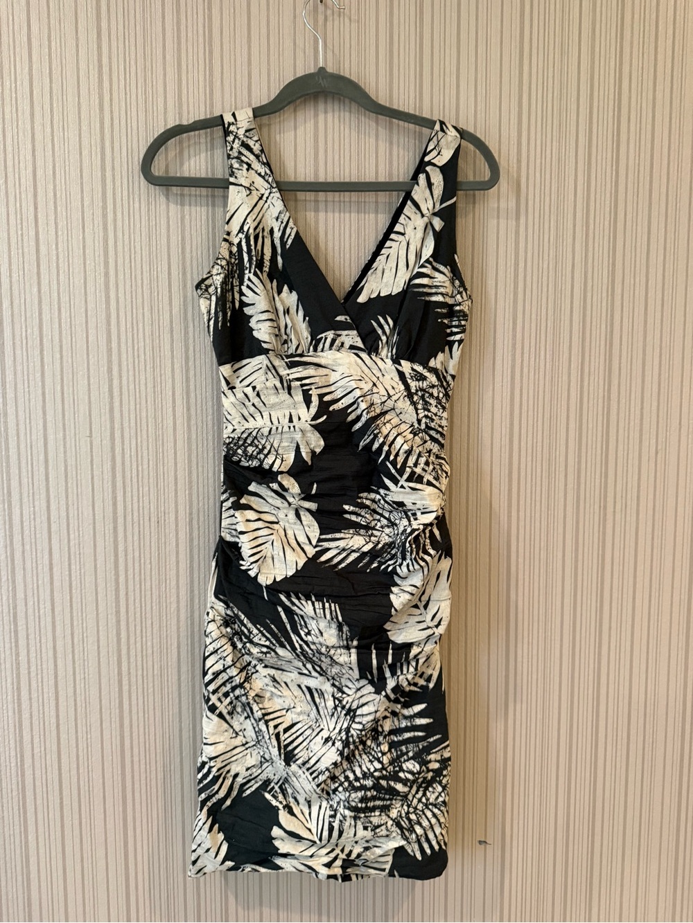 Nicole Miller Black and White Palm-Print V-Neck Midi Dress